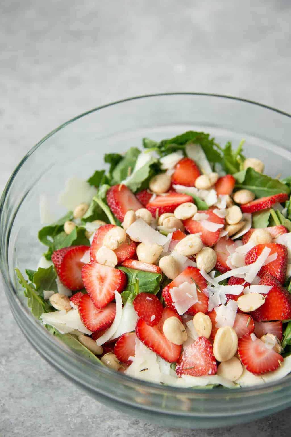 Strawberry Kale Salad With Lavender Dressing. You'Ve Gotta Try This Healthy Salad, Perfect For Summer! This Lavender-Poppy Seed Dressing Is So Delicious, It'S Great On Everything. Vegetarian And Gluten-Free | Www.delishknowledge.com