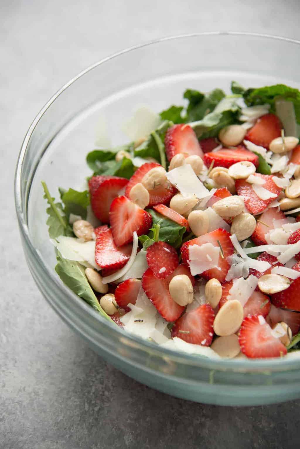 Strawberry Kale Salad With Lavender Dressing. You'Ve Gotta Try This Healthy Salad, Perfect For Summer! This Lavender-Poppy Seed Dressing Is So Delicious, It'S Great On Everything. Vegetarian And Gluten-Free | Www.delishknowledge.com