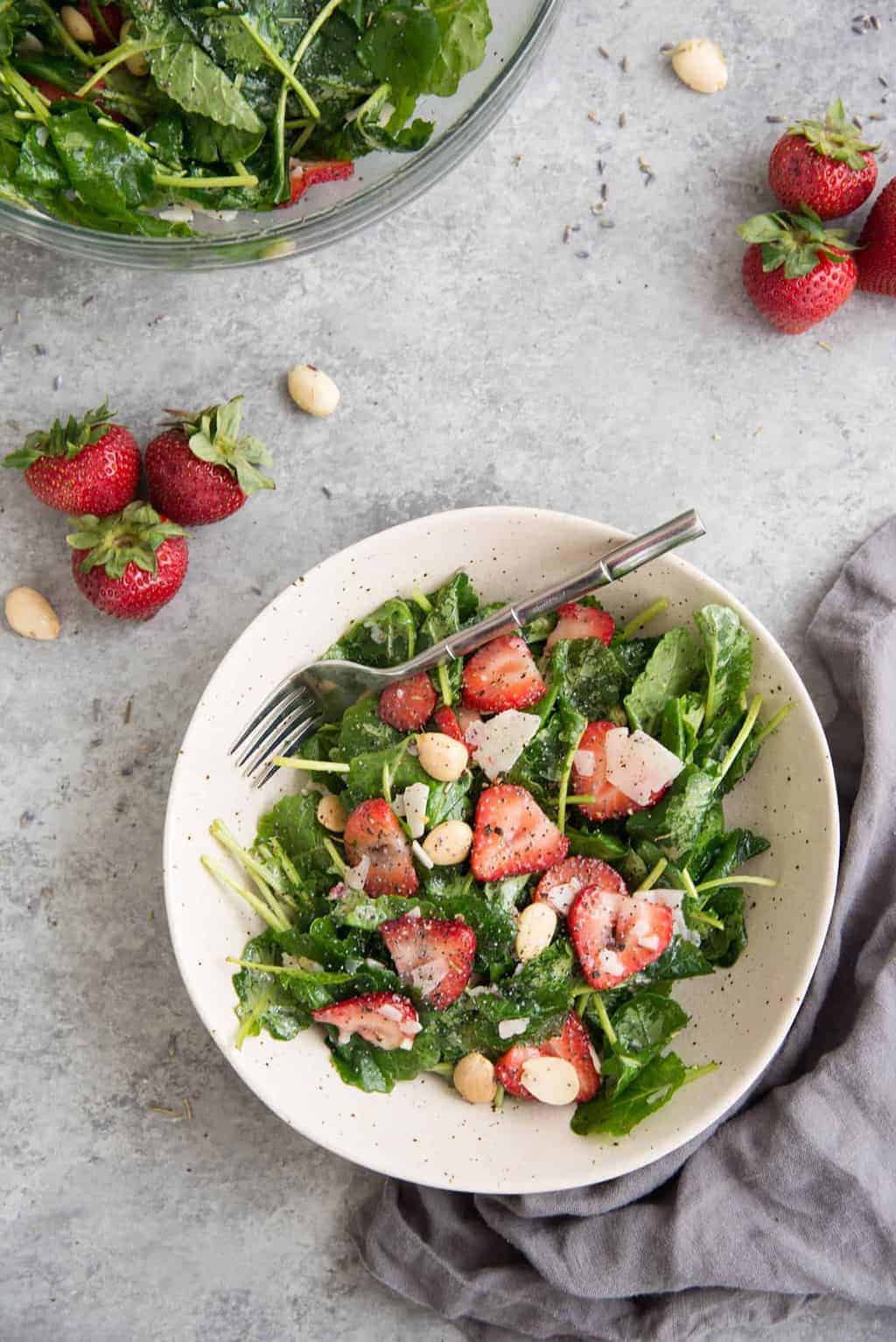 Strawberry Kale Salad With Lavender Dressing. You'Ve Gotta Try This Healthy Salad, Perfect For Summer! This Lavender-Poppy Seed Dressing Is So Delicious, It'S Great On Everything. Vegetarian And Gluten-Free | Www.delishknowledge.com