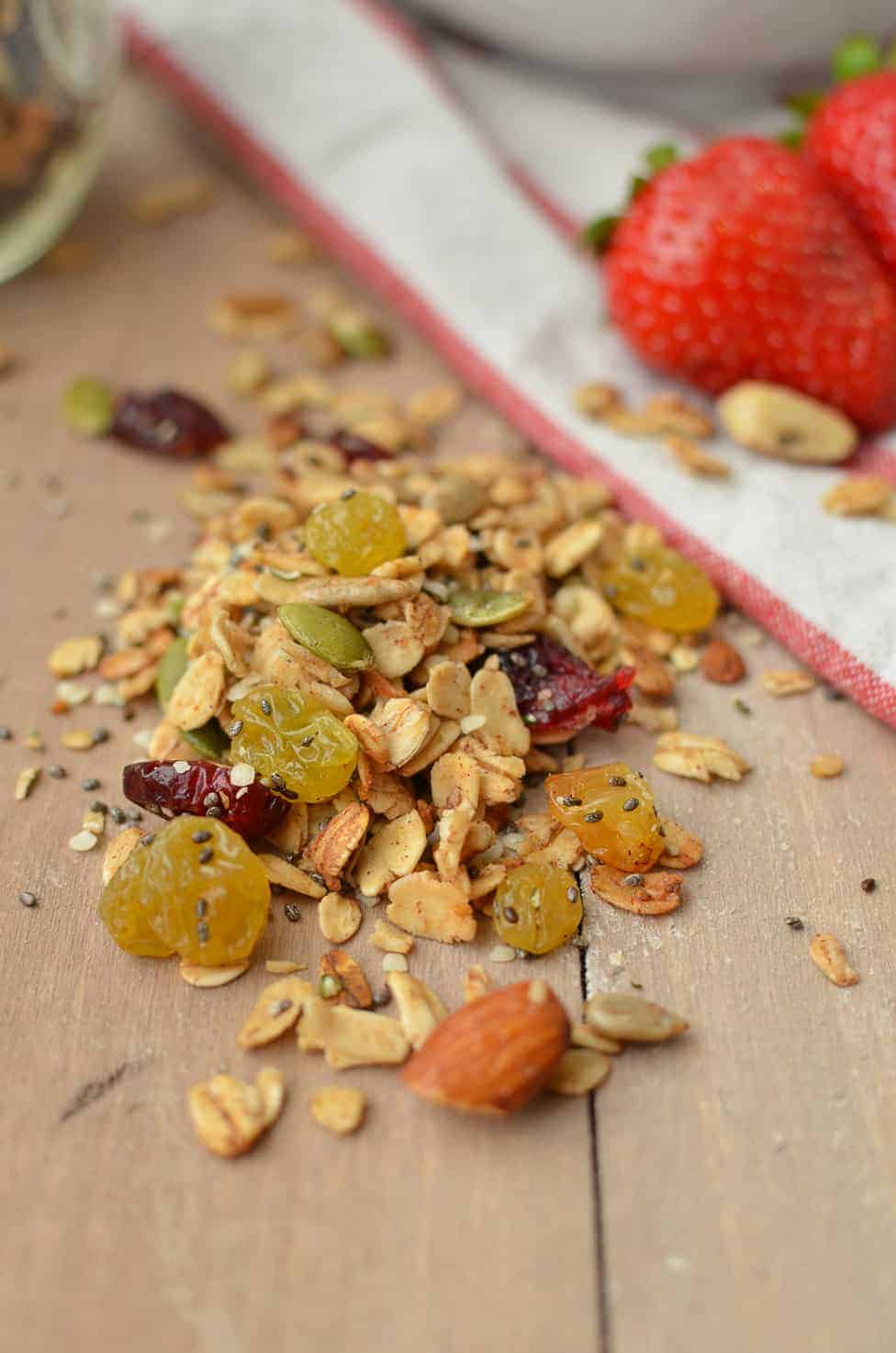 Super Seedy Granola! This #Vegan, #Glutenfree Granola Is Ready Easy To Make And Healthy! Naturally Sweetened With Maple Syrup. | Www.delishknowledge.com