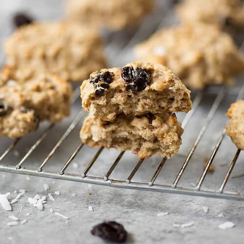 Tropical Trail Mix Breakfast Cookies! These Cookies Are Lightly Sweetened, Packed With Fiber And Nutrients And Perfect For Breakfast Or On-The-Go Snacking. Vegan And Easily Gluten-Free. | Www.delishknowledge.com