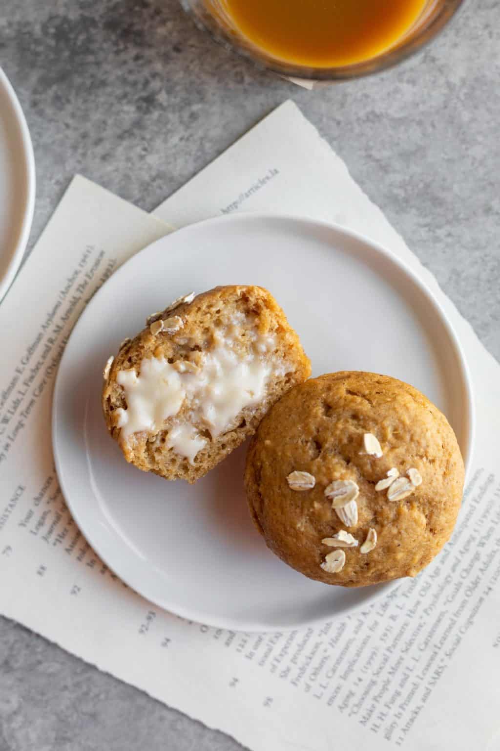 Applesauce Muffins (One Bowl Recipe) Delish Knowledge