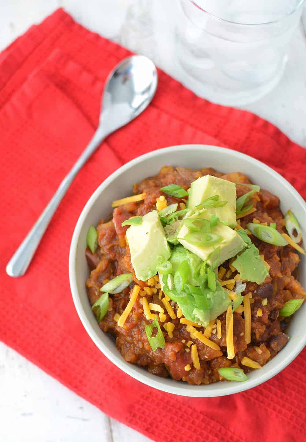 Slow Cooker Butternut Squash And Black Bean Chili! Vegan Chili Recipe