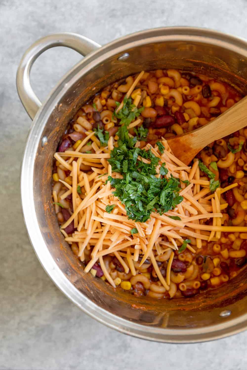 One Pot Vegan Chili Mac