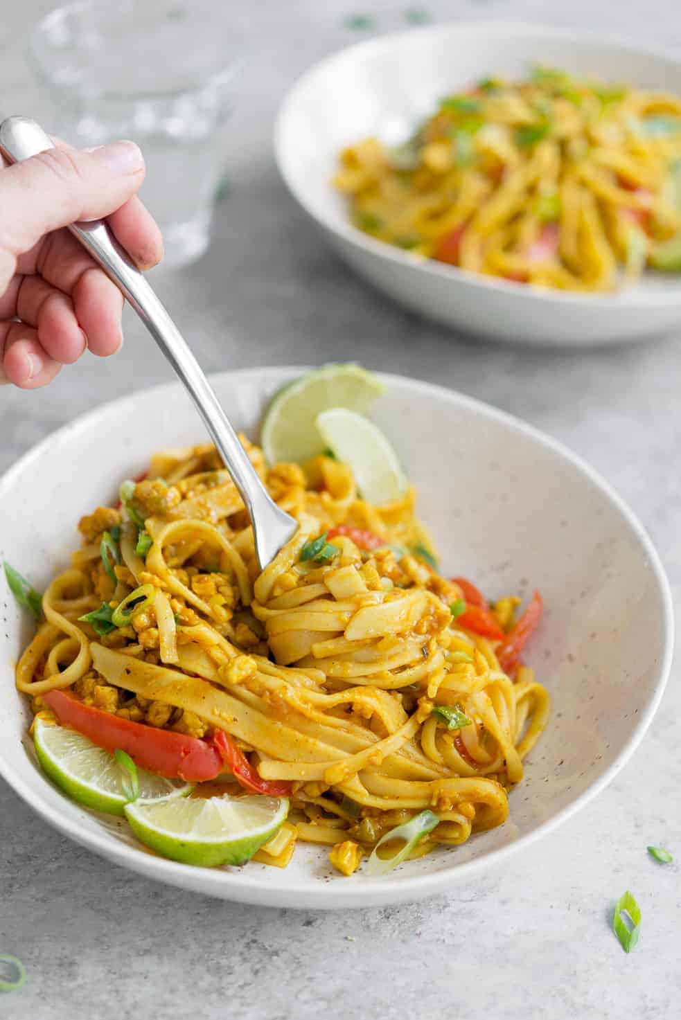 Vegan Curry Noodles Recipe - Delish Knowledge