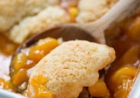 vegan peach cobbler