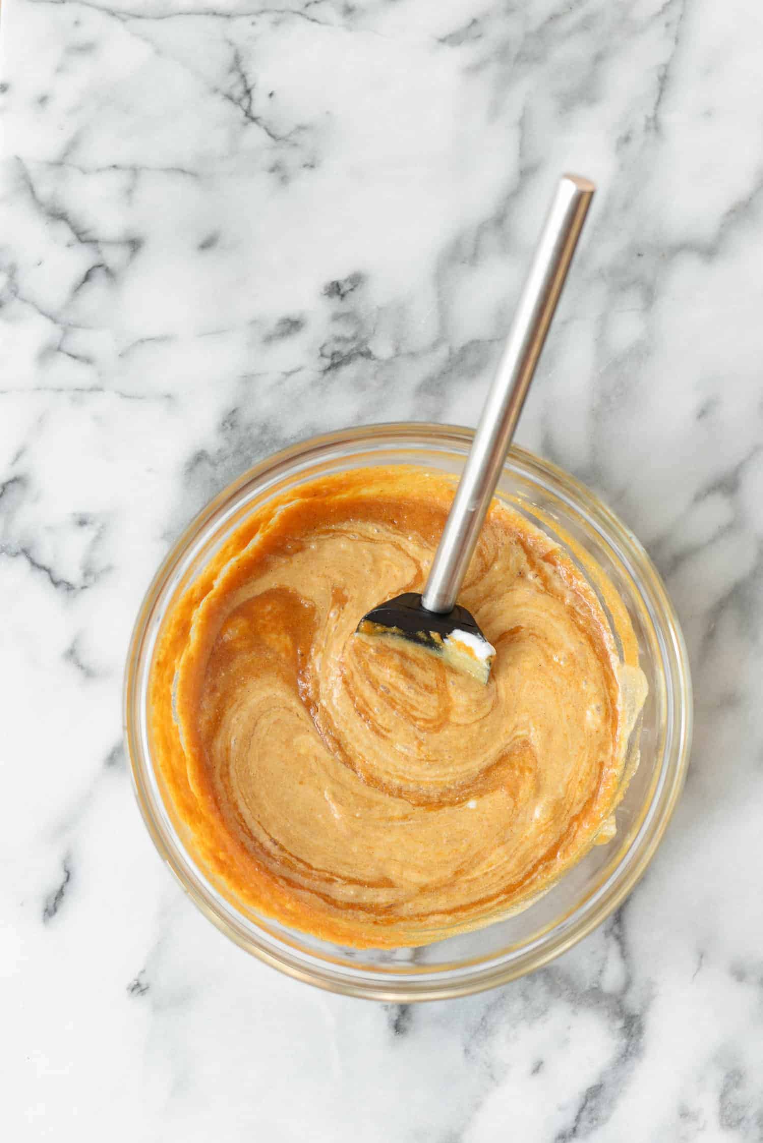 Vegan Pumpkin Pudding Cups! You've gotta try these pumpkin pudding cups made with aquafaba and coconut milk. Vegan and Gluten-Free, Naturally-Sweetened. | www.delishknowledge.com