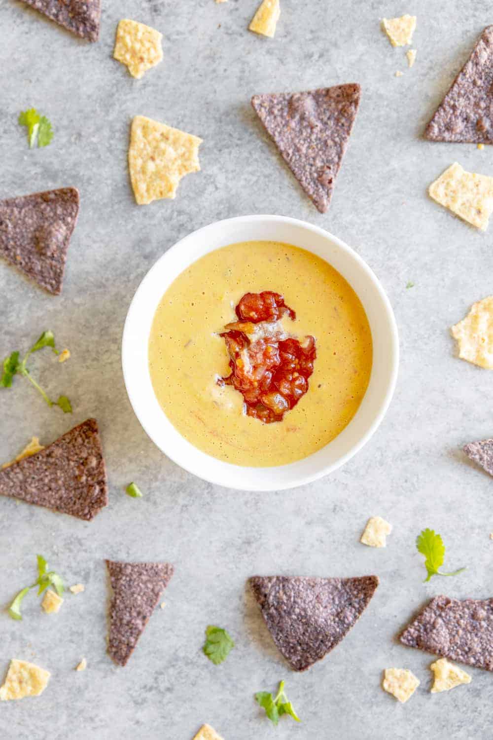 https://www.delishknowledge.com/wp-content/uploads/Vegan-Queso-Dip4-1.jpg