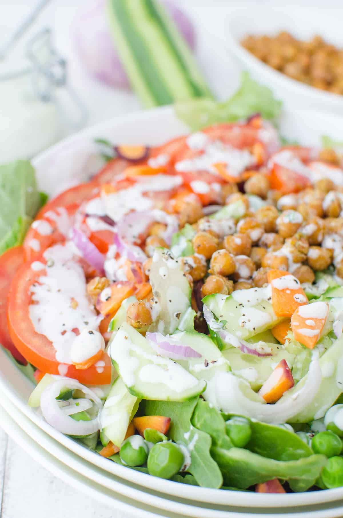 Vegan And Gluten Free Ranch Bowls! These Salads Bowls Are Packed With Vegetables And Ranch Roasted Chickpeas! 250 Calories, 11G Fiber, 12G Protein. | Www.delishknowledge.com