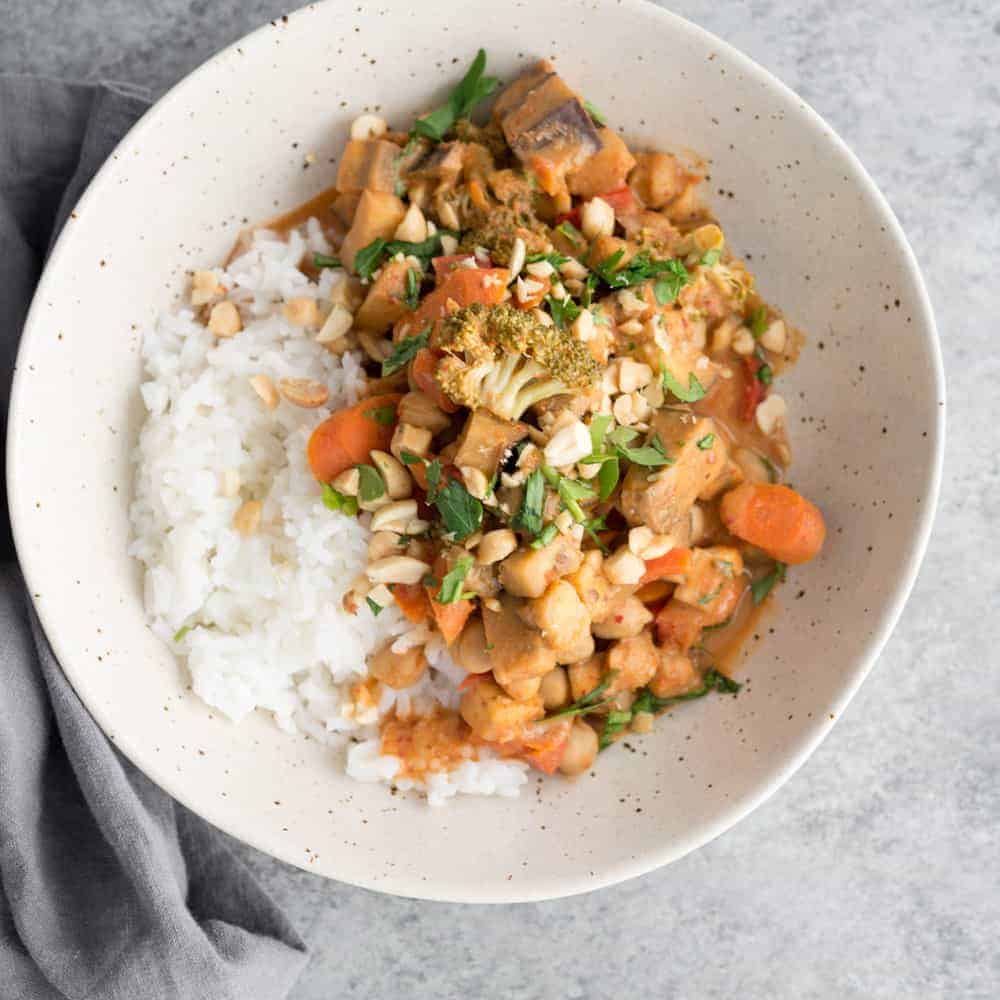Slow Cooker Coconut Curry Delish Knowledge