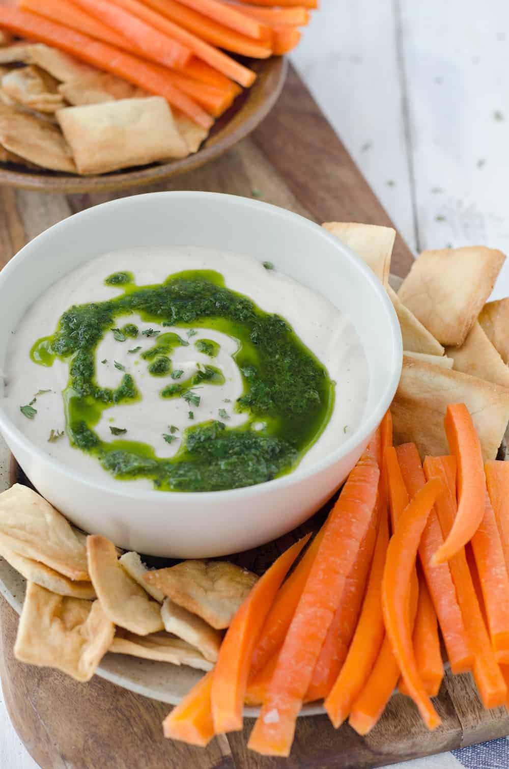 White Bean Hummus With Basil Oil Drizzle! This Low-Fat Hummus Is Bursting With Fresh Flavor, Perfect As A Dip Or Spread On Sandwiches. Vegan And Glutenfree | Www.delishknowledge.com