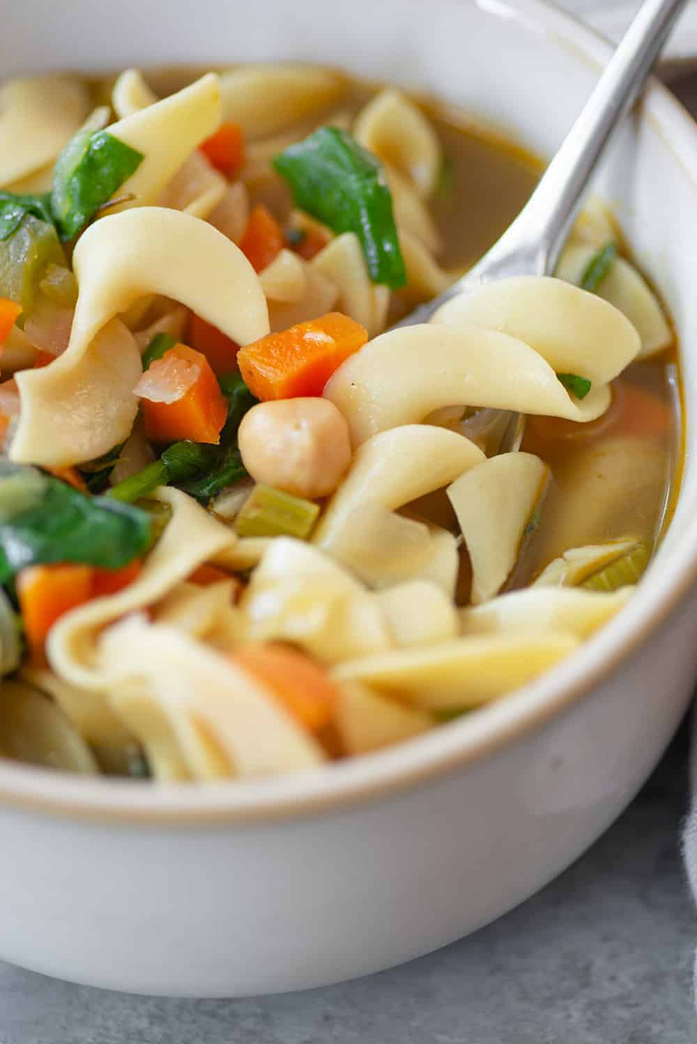 Vegan Chicken Noodle Soup {with Chickpeas!} + VIDEO - Mindful Avocado