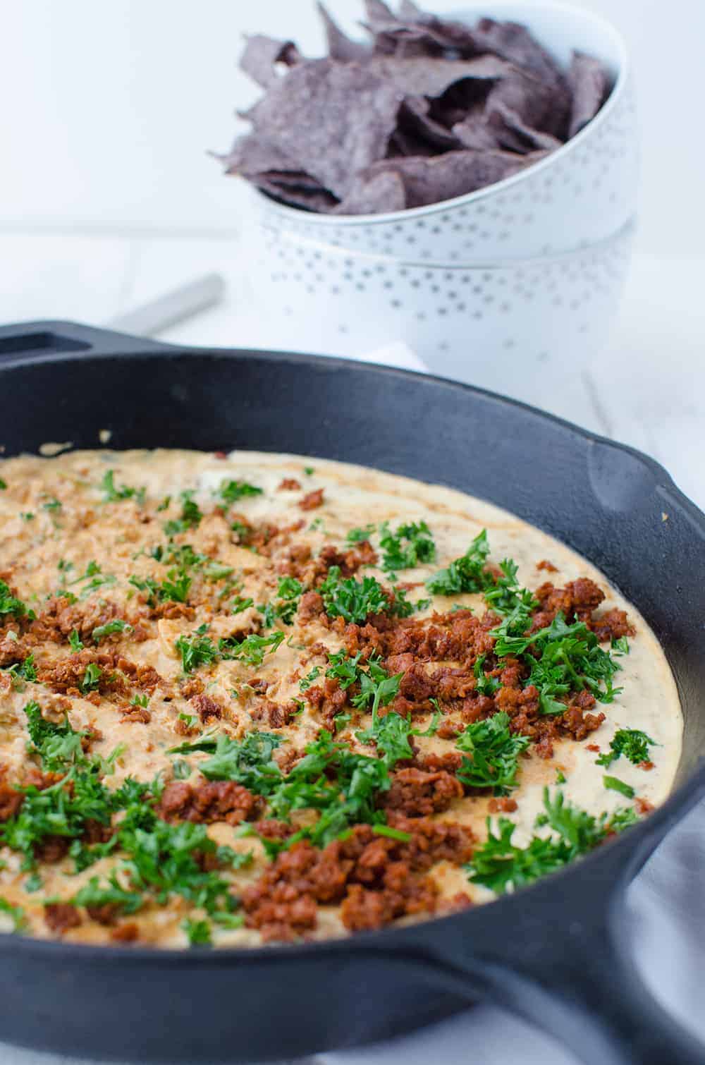 Cheesy Chorizo Dip! Vegan And Gluten Free. This Is One Dip You Will Wanna Make Again And Again. Pepper Jack Cheese Dip With Spicy Meatless Chorizo And Fresh Parsley. | Www.delishknowledge.com