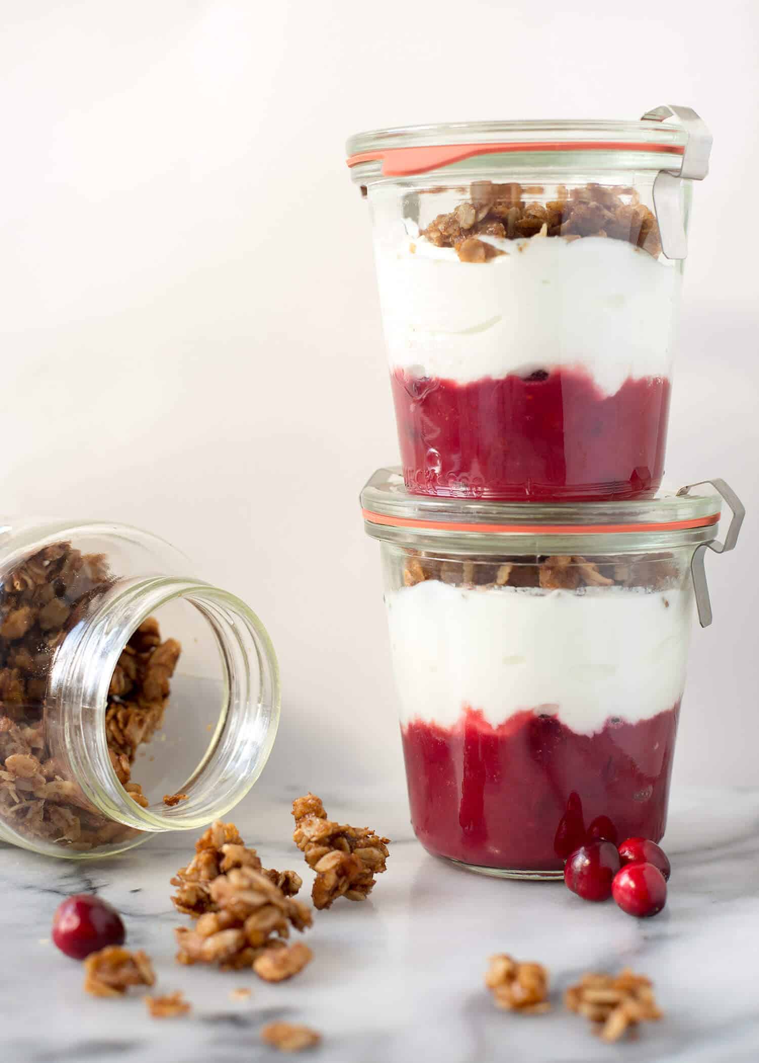 Cranberry Breakfast Parfaits! Layers Of Cranberry Orange Compote, Greek Yogurt And Homemade Spiced Granola. Super Easy And Perfect For Busy Weekdays. | Www.delishknowledge.com