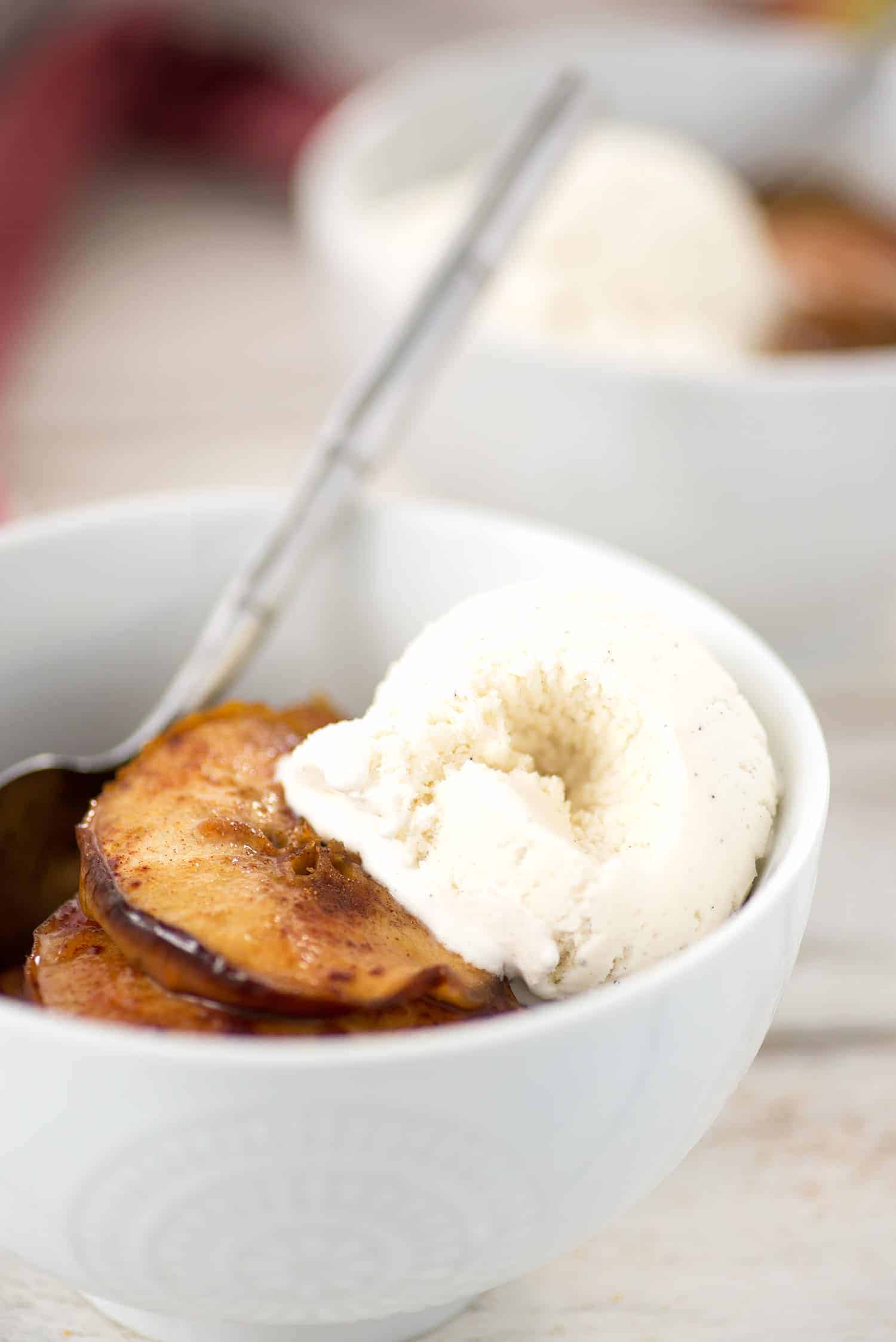 Simple Baked Apples! These Are So Easy And Only 3 Ingredients! A Healthy Snack Or Dessert. Top With Ice Cream Or Yogurt. | Delishknowledge.com