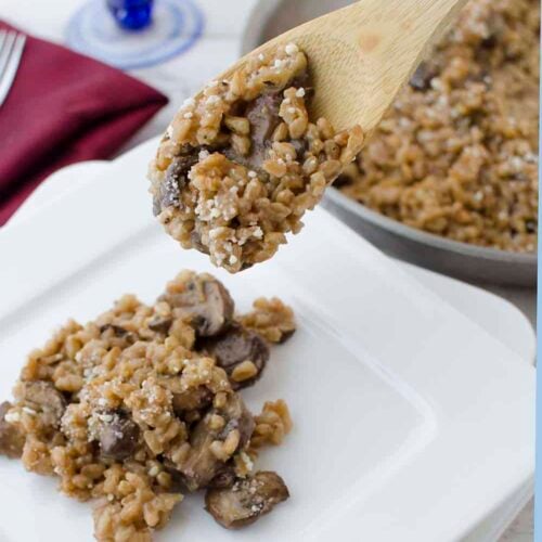 Farro Risotto with Mushrooms 7 Farro Risotto! A Healthy Risotto That'S So Flavorful! Farro Cooked With White Wine, Vegetable Broth, Shallots And Mushrooms. Vegetarian And Vegan Versions. | Www.delishknowledge.com