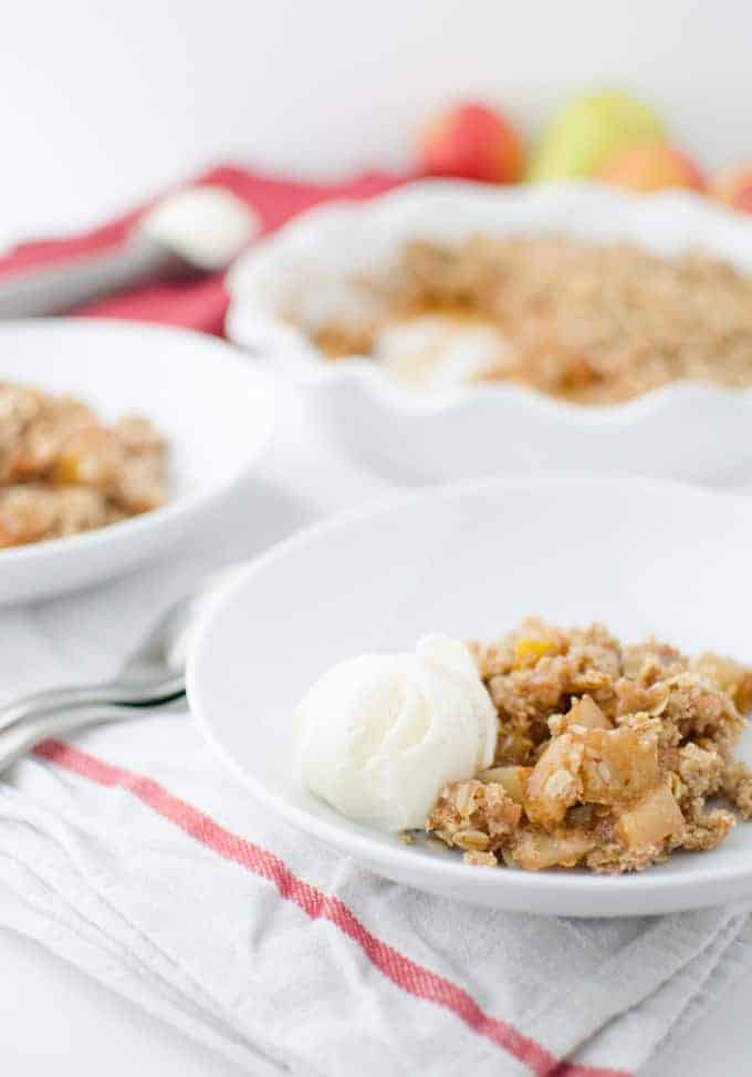 Fall Crisp! A Healthy, Fiber-Packed Dessert Featuring Juicy Pears, Apples And Ginger. 