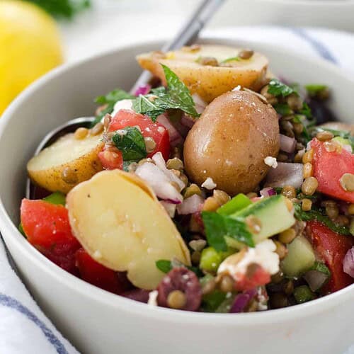 Greek Lentil And Potato Salad! This Side Salad Is Perfect For Summer. Lentils, Herbed Potatoes And Vegetables In A Lemon Dressing. A Must-Try! Vegetarian, Easily Vegan. | Www.delishknowledge.com