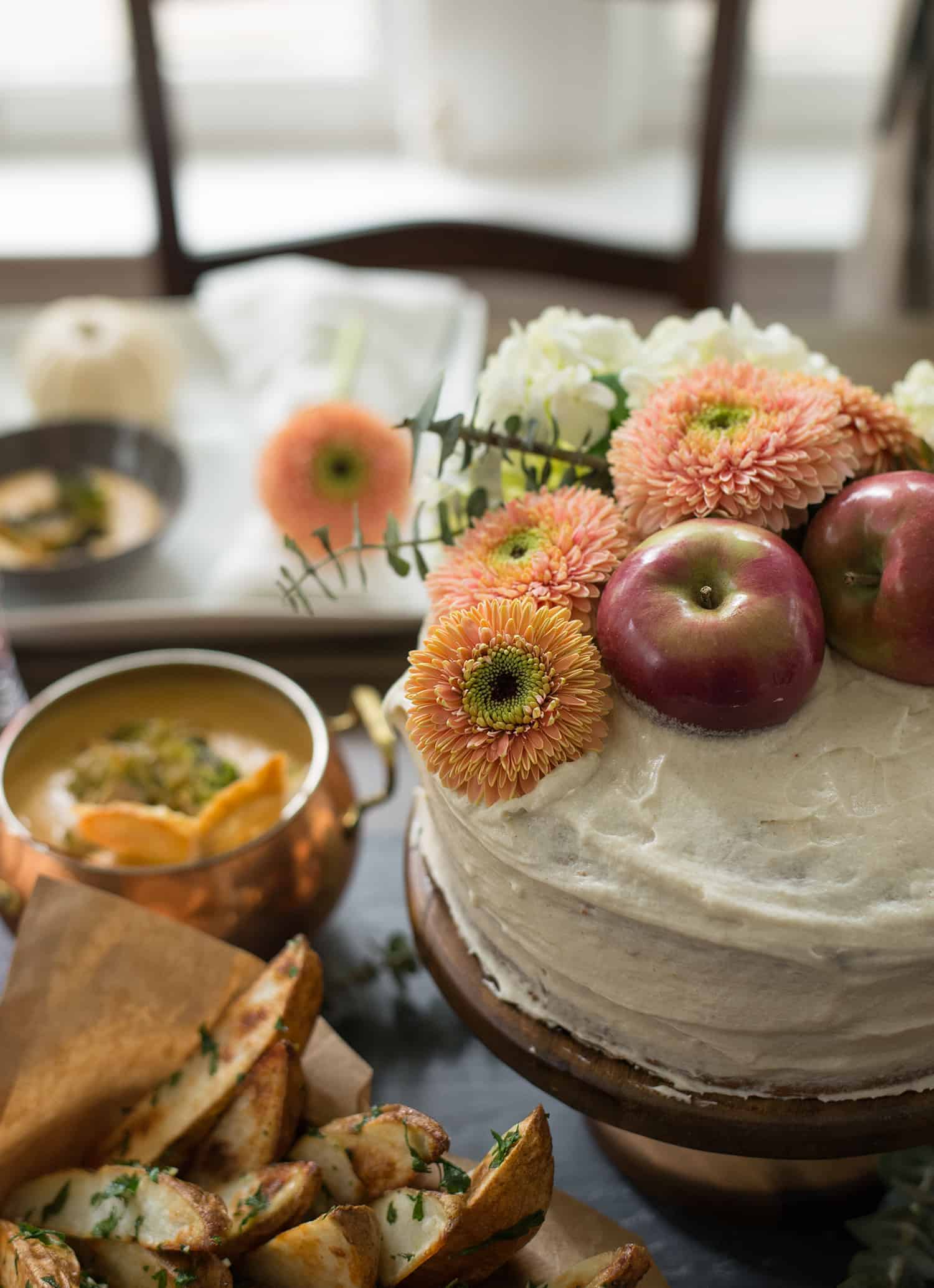 Healthy Halloween Party! Crostini three ways, vegan caramel apples, pumpkin spice cake, pomegranate bellinis, coconut kettle corn and more. A must save for Halloween entertaining! | www.delishknowledge.com