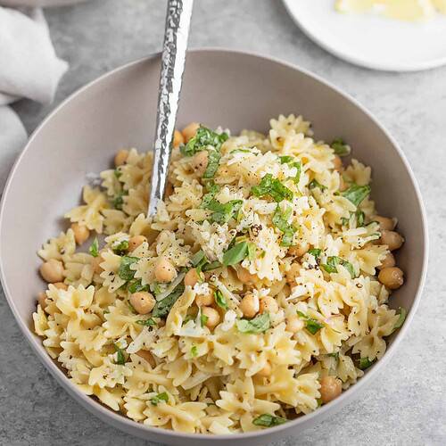 Lemon Chickpea Pasta Salad