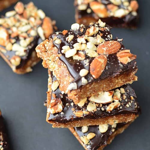 Almost Raw Blondie Brownies 8 You'Ve Never Had Brownies Like This Before! Almost Raw Blondie Brownies With Chocolate Frosting. Gluten-Free And Vegan | Www.delishknowledge.com