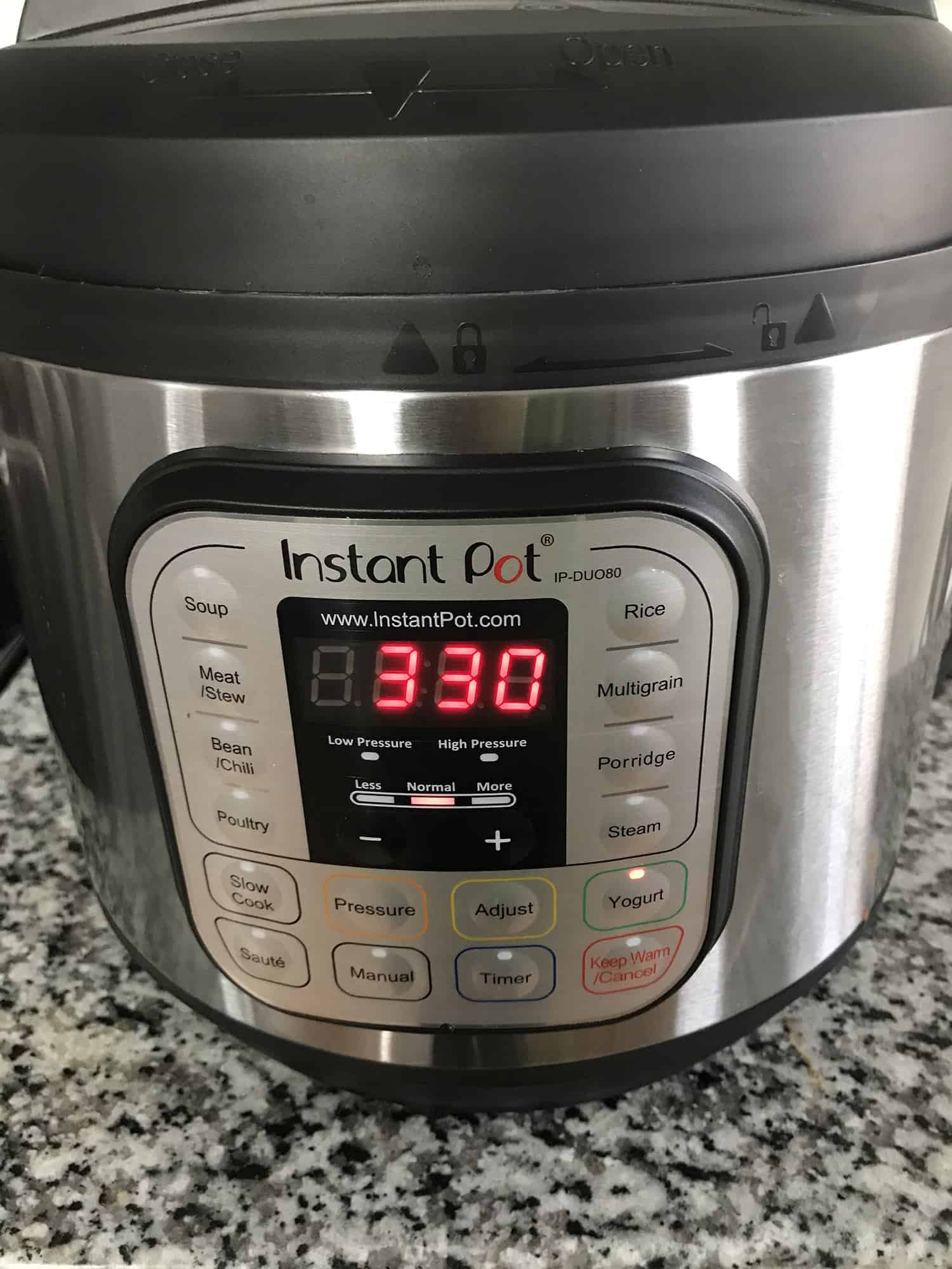 No Knead Whole Wheat Rosemary Bread made in the Instant Pot! Want crusty, bakery bread in just 4 hours? Then you've gotta save this recipe! Whole Wheat Rosemary Bread proofed in the Instant Pot! Amazing! | www.delishknowledge.com #bread #instantpot #vegan #homemadebread #wholewheat #pressurecooker