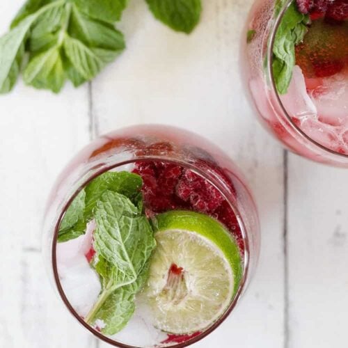 Raspberry Mint Limeade! A Refreshing Drink Perfect For Summer! Vegan, Gluten-Free And Low-Sugar. | Www.delishknowledge.com