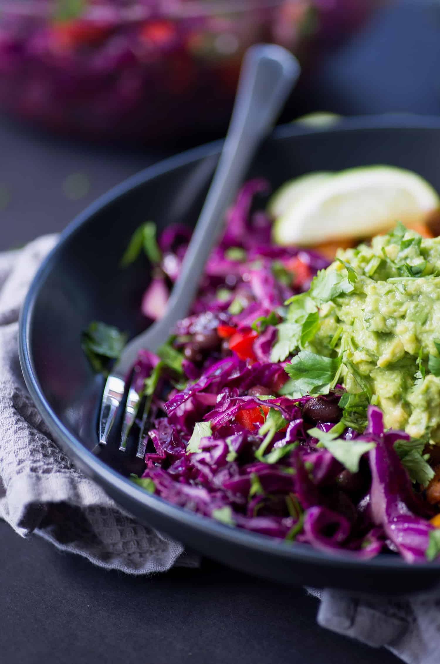 Roasted Butternut Squash Burrito Bowls! You Will Love These Gluten-Free And Vegan Burrito Bowls. Roasted And Spiced Butternut Squash Cubes, Black Bean And Cabbage Slaw With Homemade Guacamole. Vegan &Amp; Gluten-Free | Www.delishknowledge.com