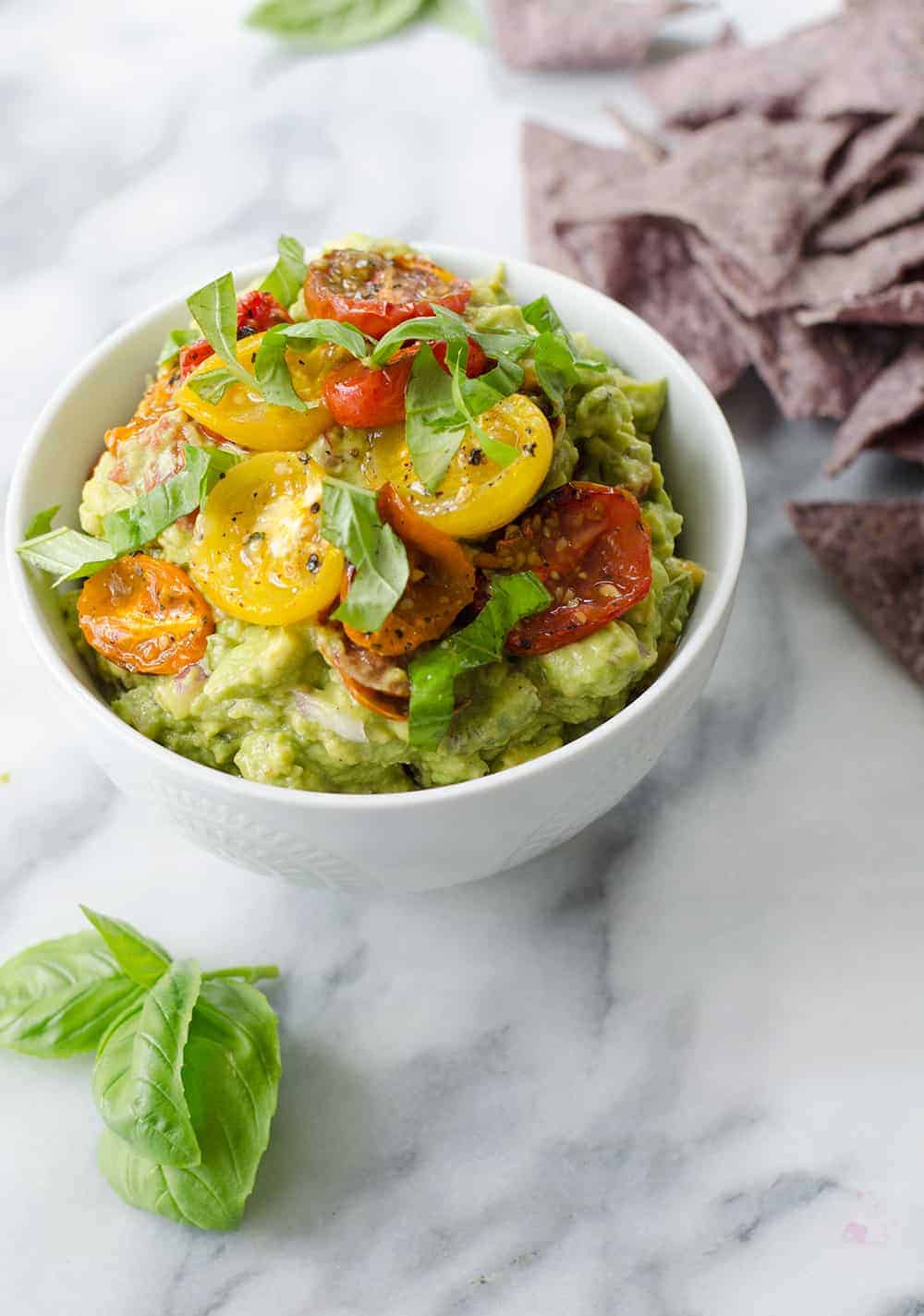 Roasted Tomato Guacamole! The Perfect Dip For Summer Or To Spread On Avocado Toast. Vegan & Gluten-Free | Www.delishknowledge.com