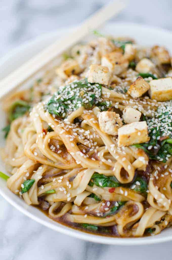 Sesame Garlic Stir Fry Noodles - Delish Knowledge