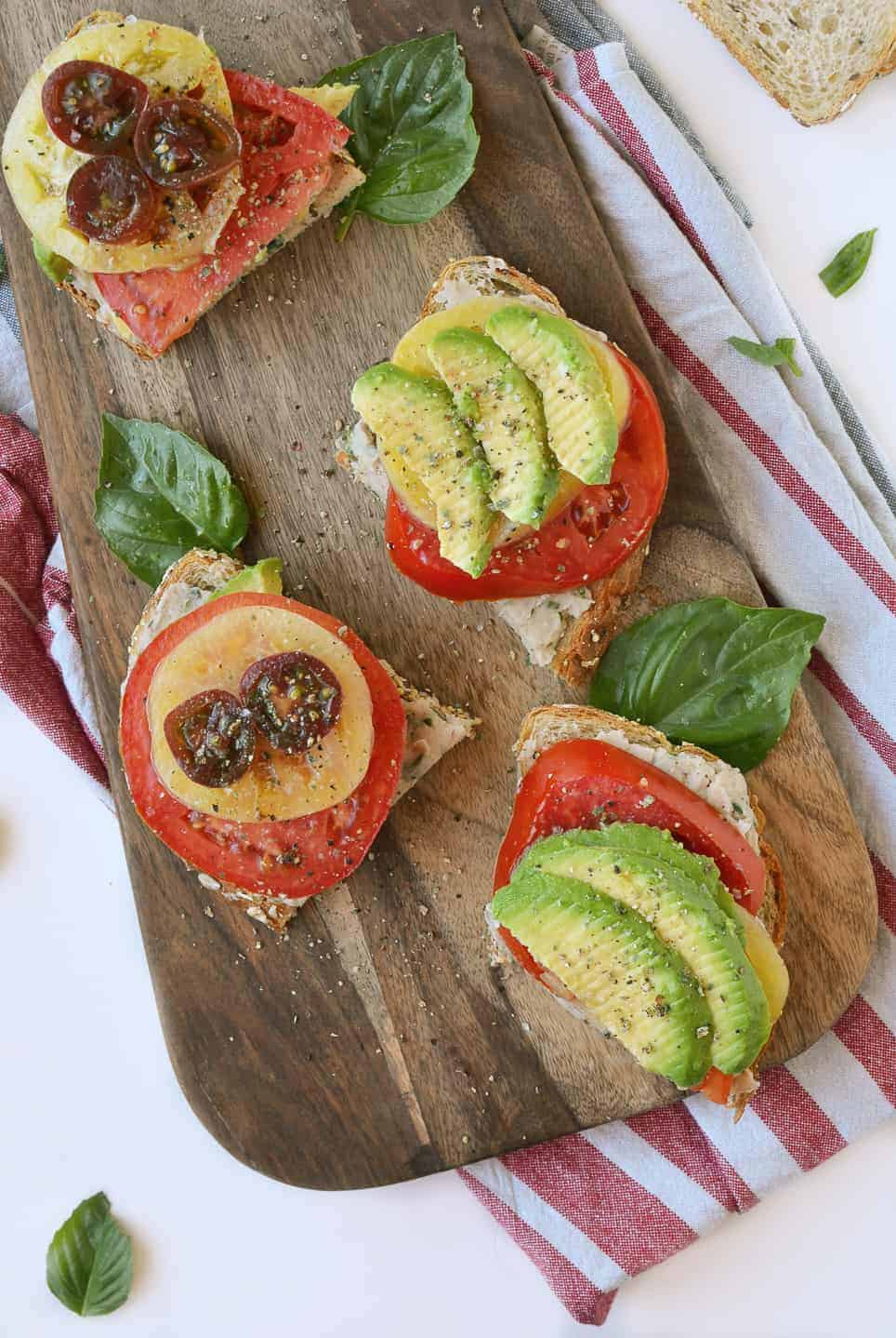 White Bean Tomato Avocado Toasts! These Vegan Toasts Are So Easy- Ready In Less Than 10 Minutes! Perfect High-Protein Lunch Or Dinner. #Summer #Vegan #Vegetarian #Lunch | Www.delishknowledge.com