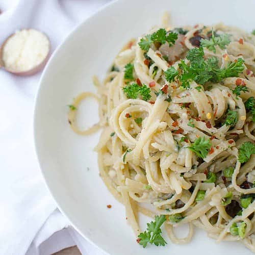 One Pot Vegetable Pasta 8 One Pot Vegetable Pasta! Throw Everything In A Pot And You Are Done! Loaded With Vegetables Like Peas, Spinach And Mushrooms. | Www.delishknowledge.com